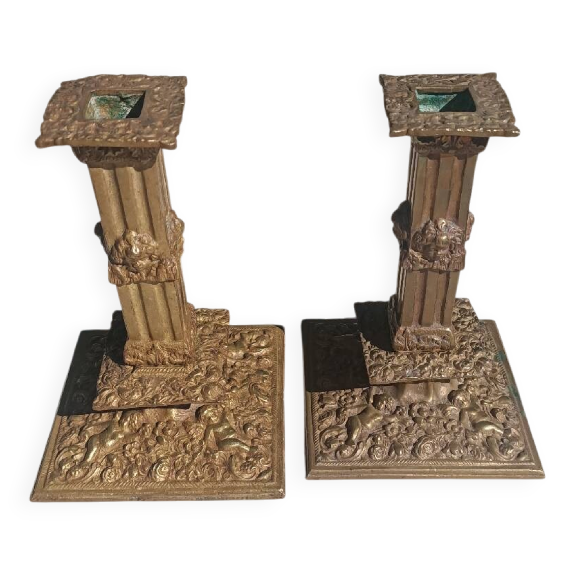 Financial-style candle holders in gilded bronze