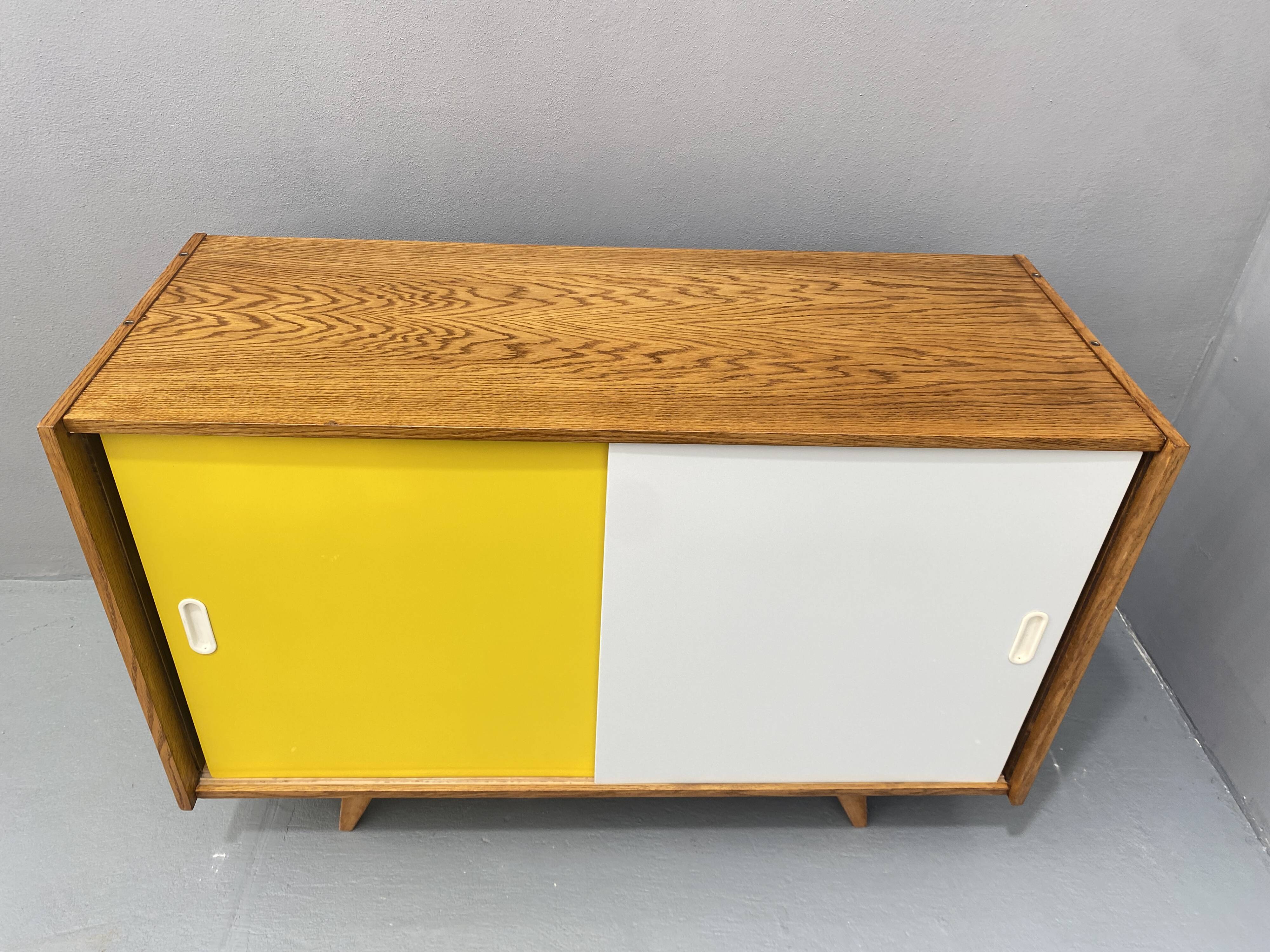 Mid century sideboard U-452 by Jiří Jiroutek, 1960´s, Czechoslovakia