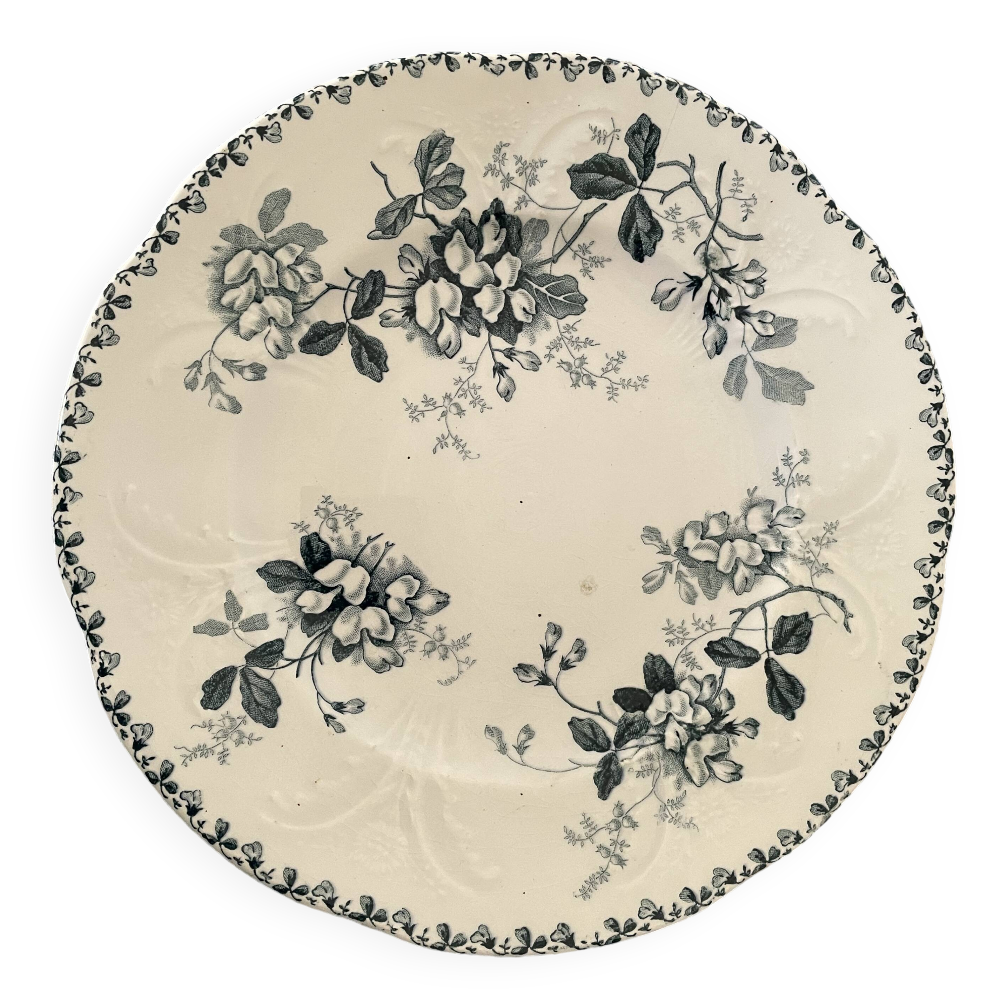 Iron pedestal dish