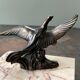 Paire de serre- livres en marbre et oiseaux en bronze