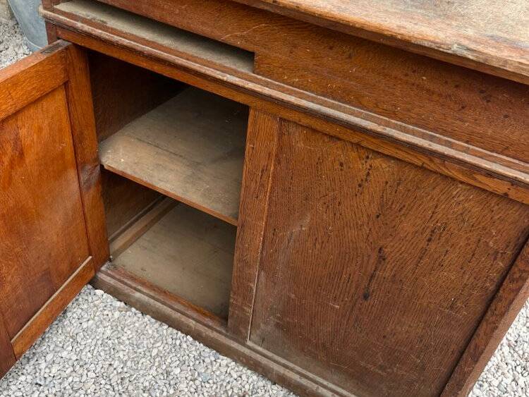 Minister's desk in oak