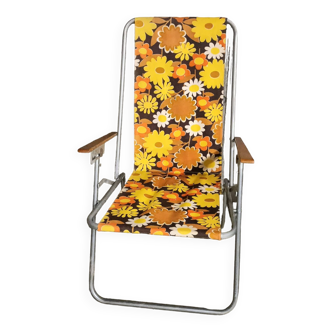 Chaise de camping à fleurs