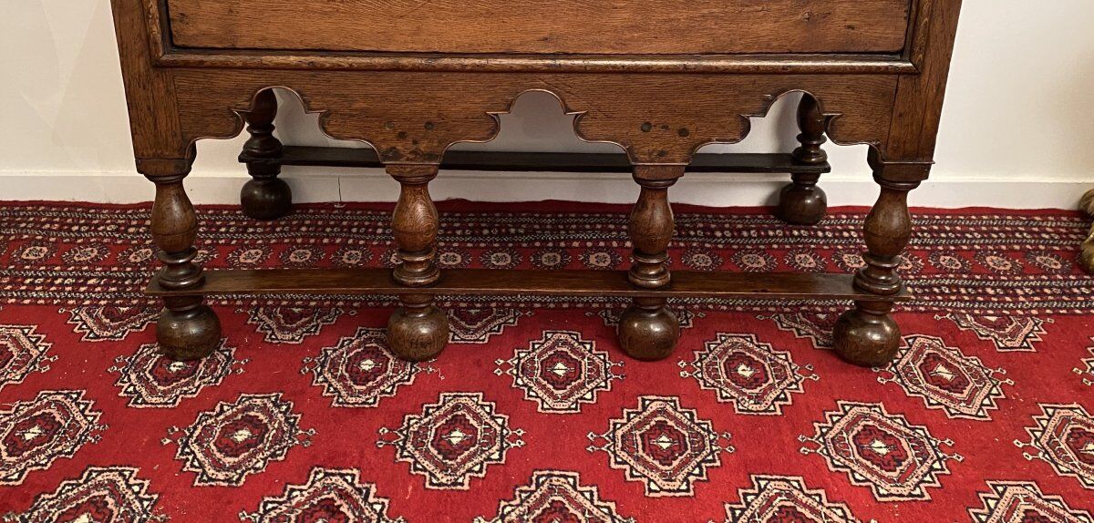 Buffet William & Mary period end of the 17th century