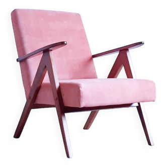 Mid Century Easy Chair Model B 310 Var in Coral Velvet