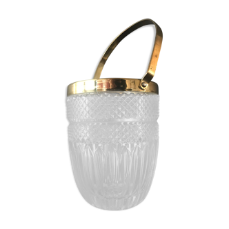 Bucket has golden ice val saint Lambert