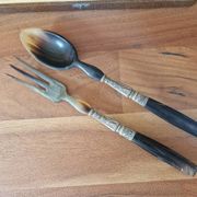 Salad serving set in horn and silver-plated metal in the Louis XVI style.