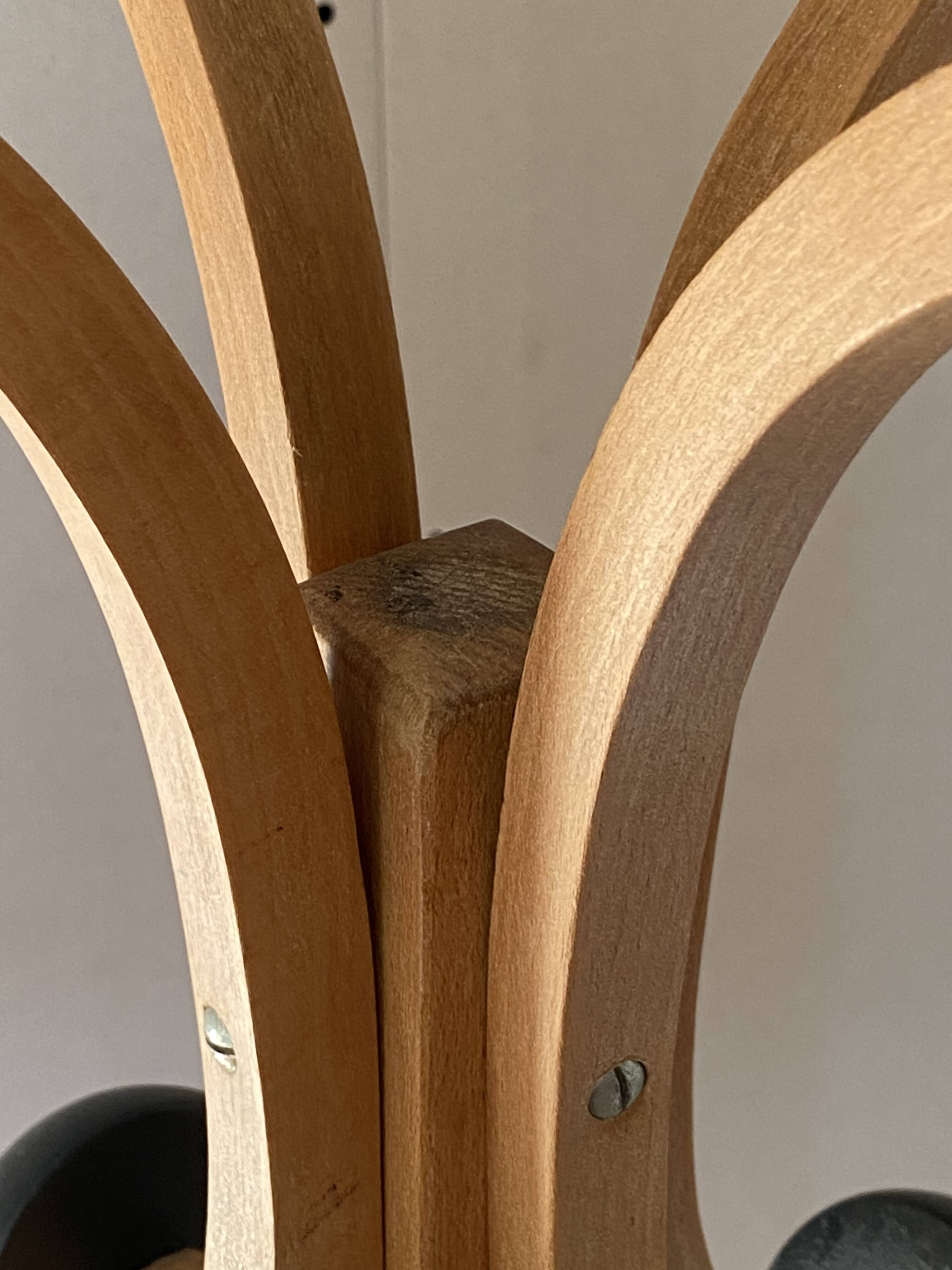 Stella coat rack in solid beech wood, vintage 1950s.