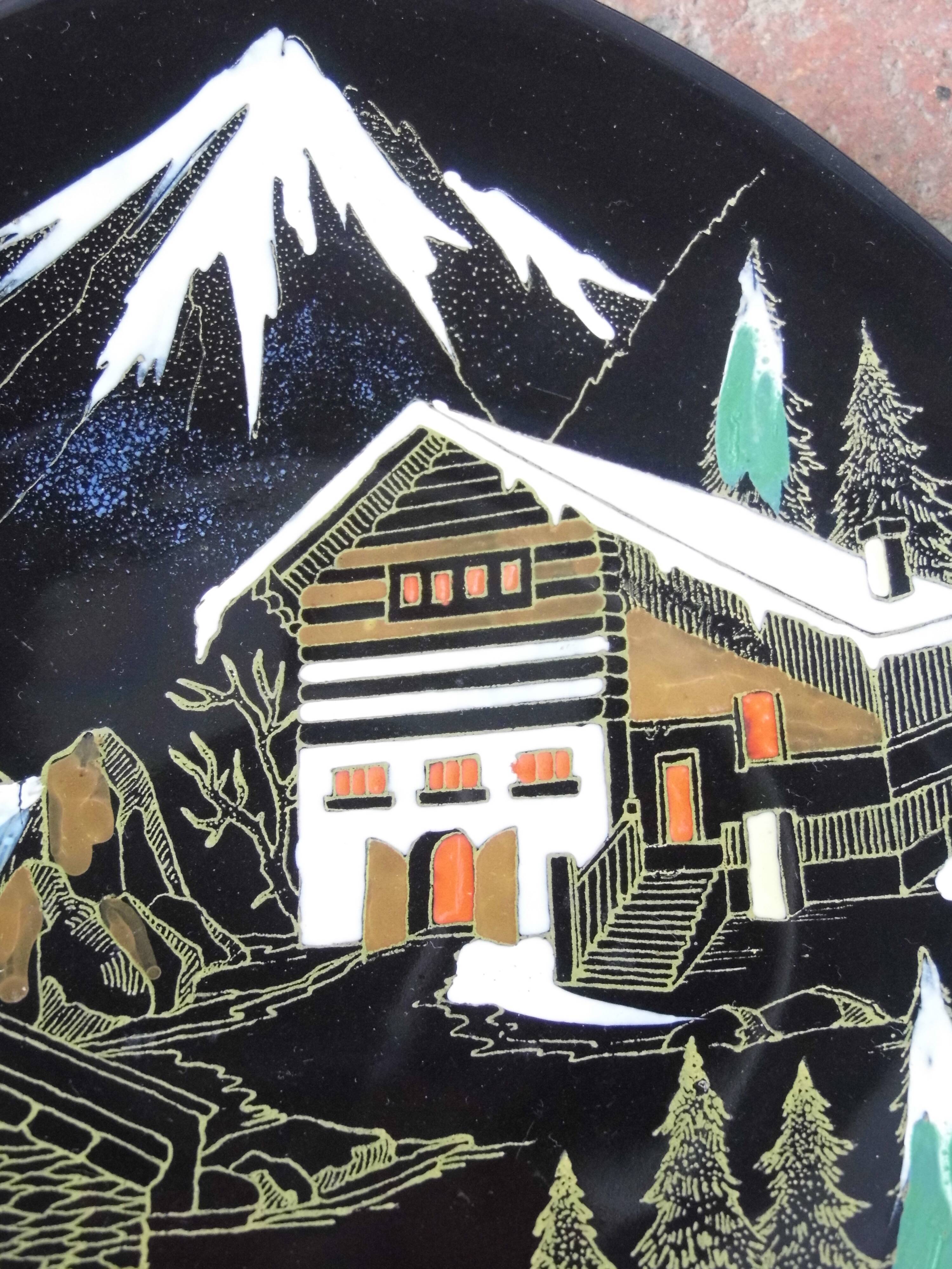 Assiette en faïence émaux de Longwy décor de montagne et chalet, années 60/70 Vintage