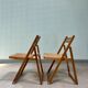 Paire de chaises pliantes en bois 70s