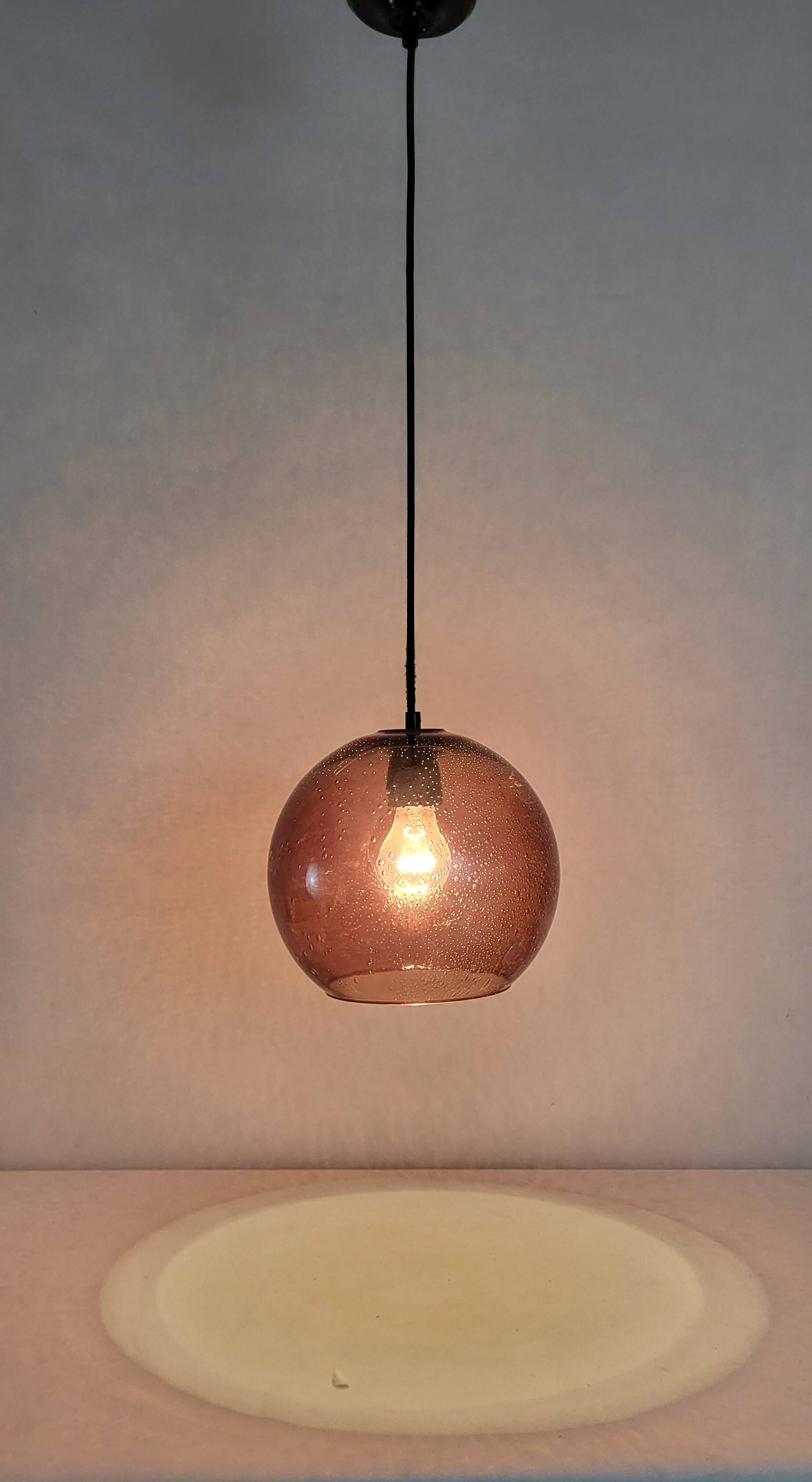 Bubble glass suspension