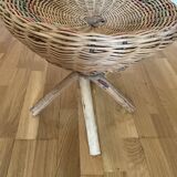 Tabouret en osier pieds croisés