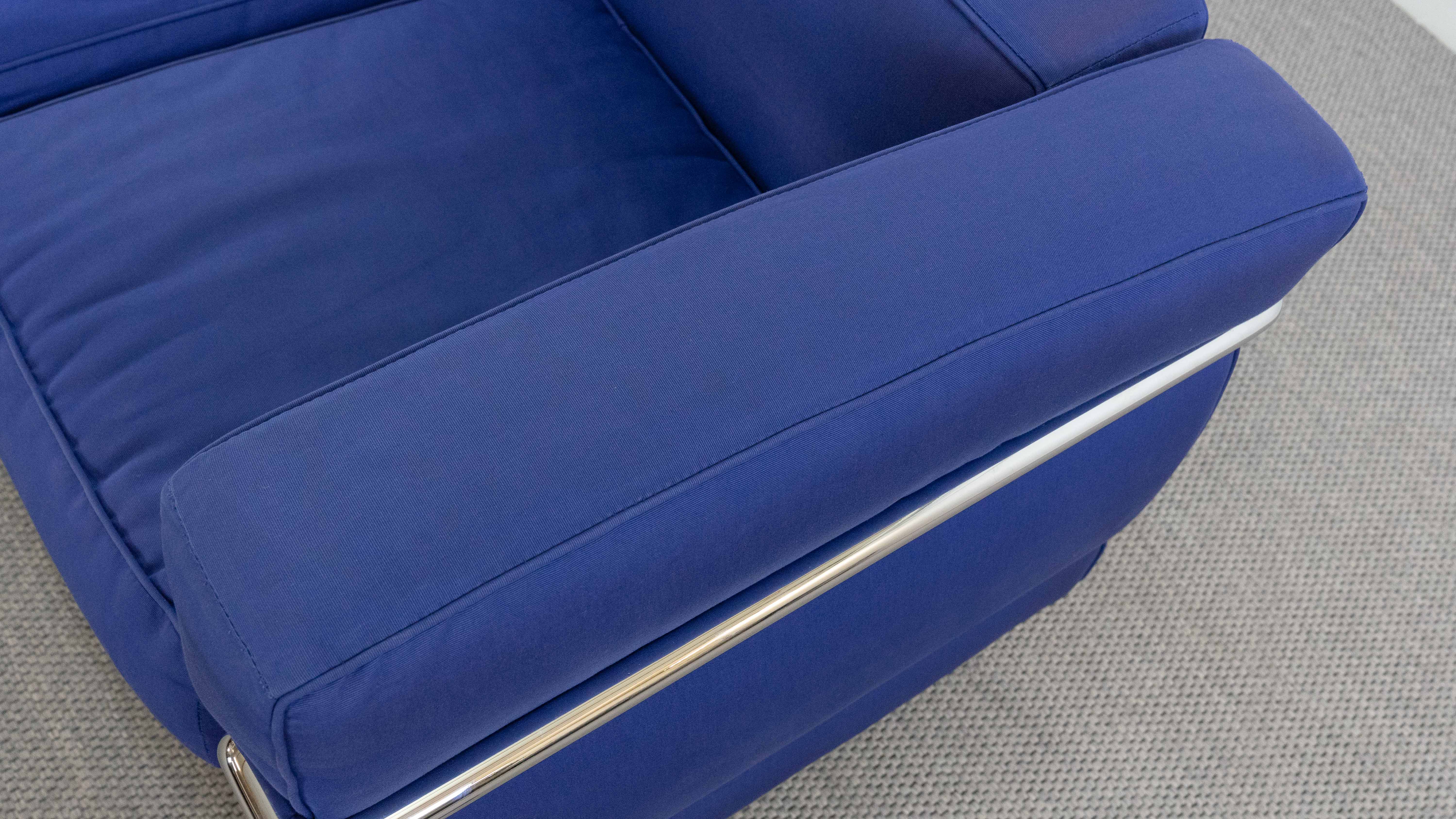 Cassina LC2 3seat Sofa by Charlotte Perriand, Le Corbusier and Pierre Jeanneret in blue fabrics