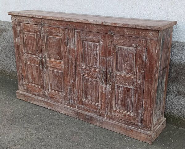 Buffet en bois ancien avec 4 portes
