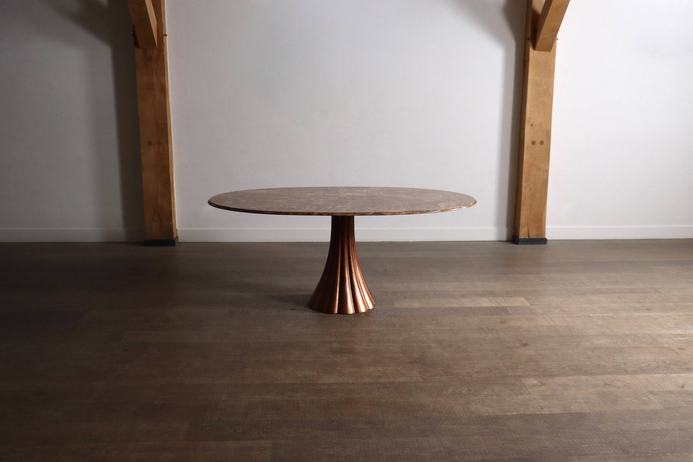 Oval onyx marble dining table by Angelo Mangiarotti, Italy, 1970s