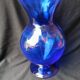 Vase en verre bleue