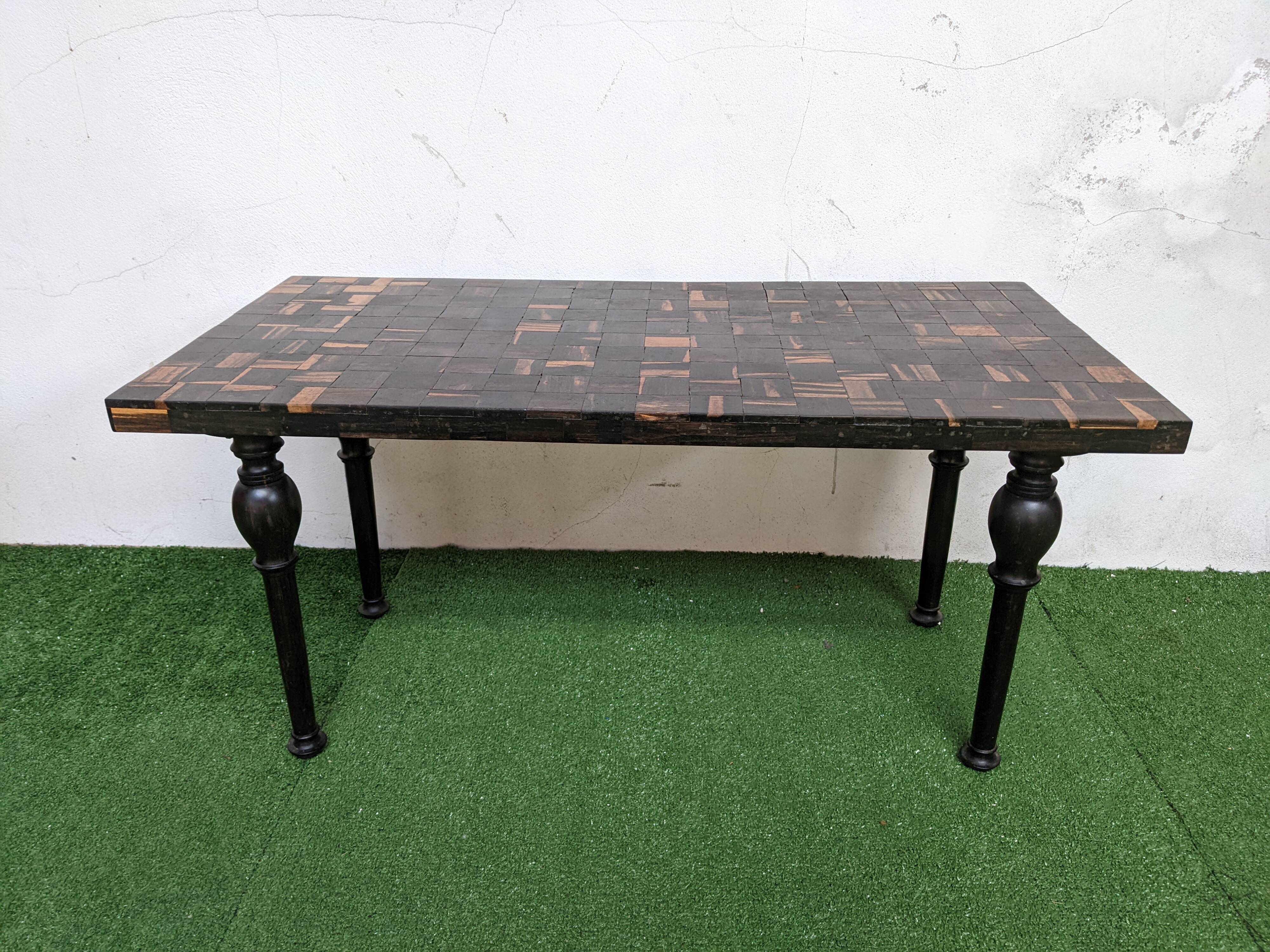 Table basse en ébène de macassar