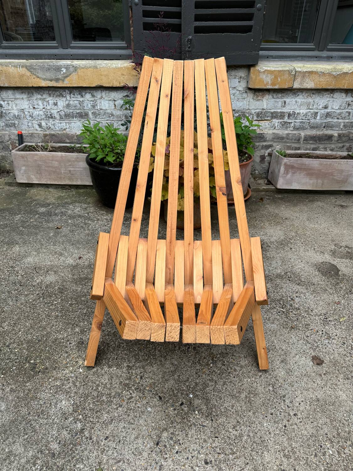 Solid wood folding patio garden armchair