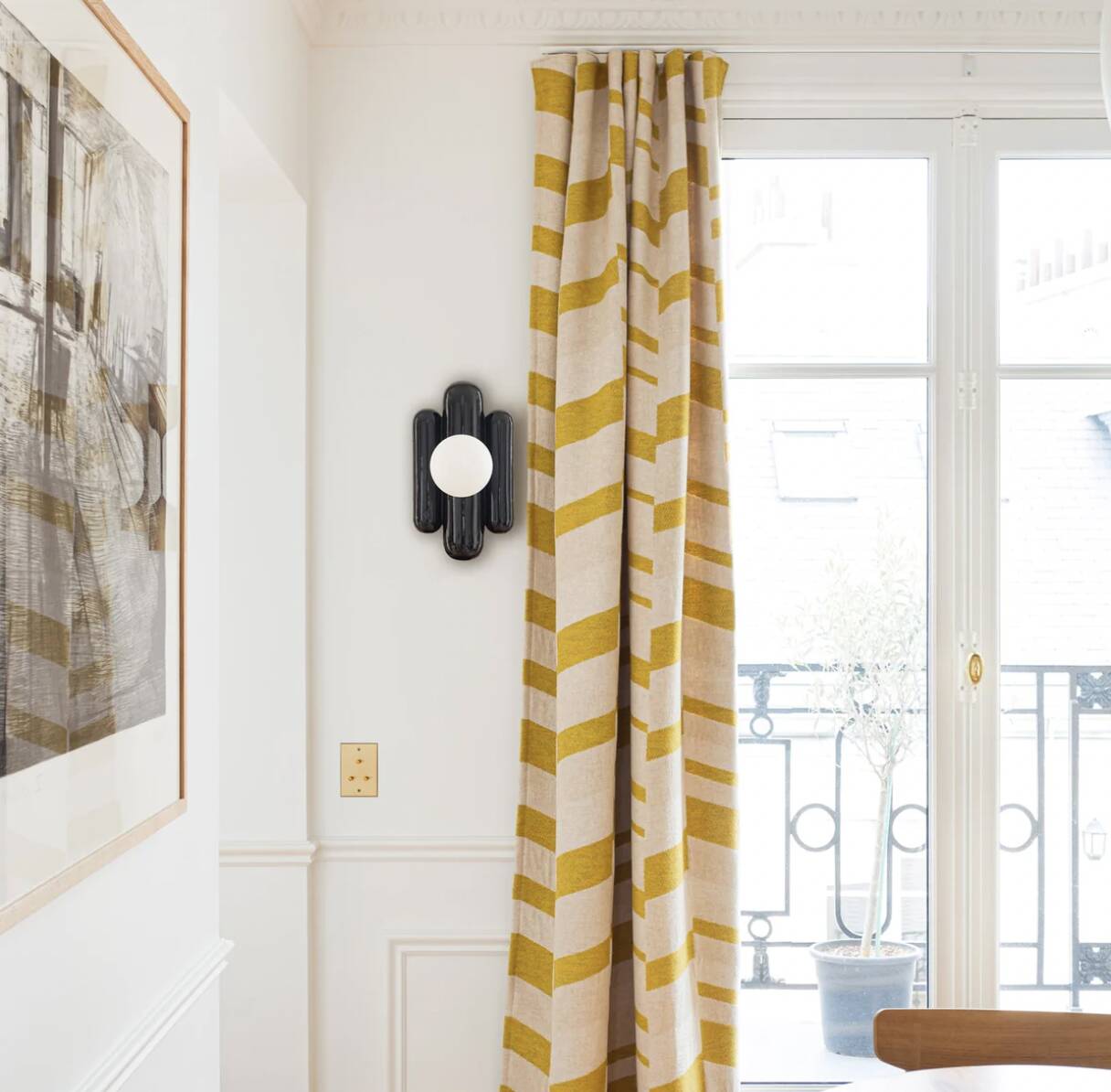 Madeleine wall light - BLACK