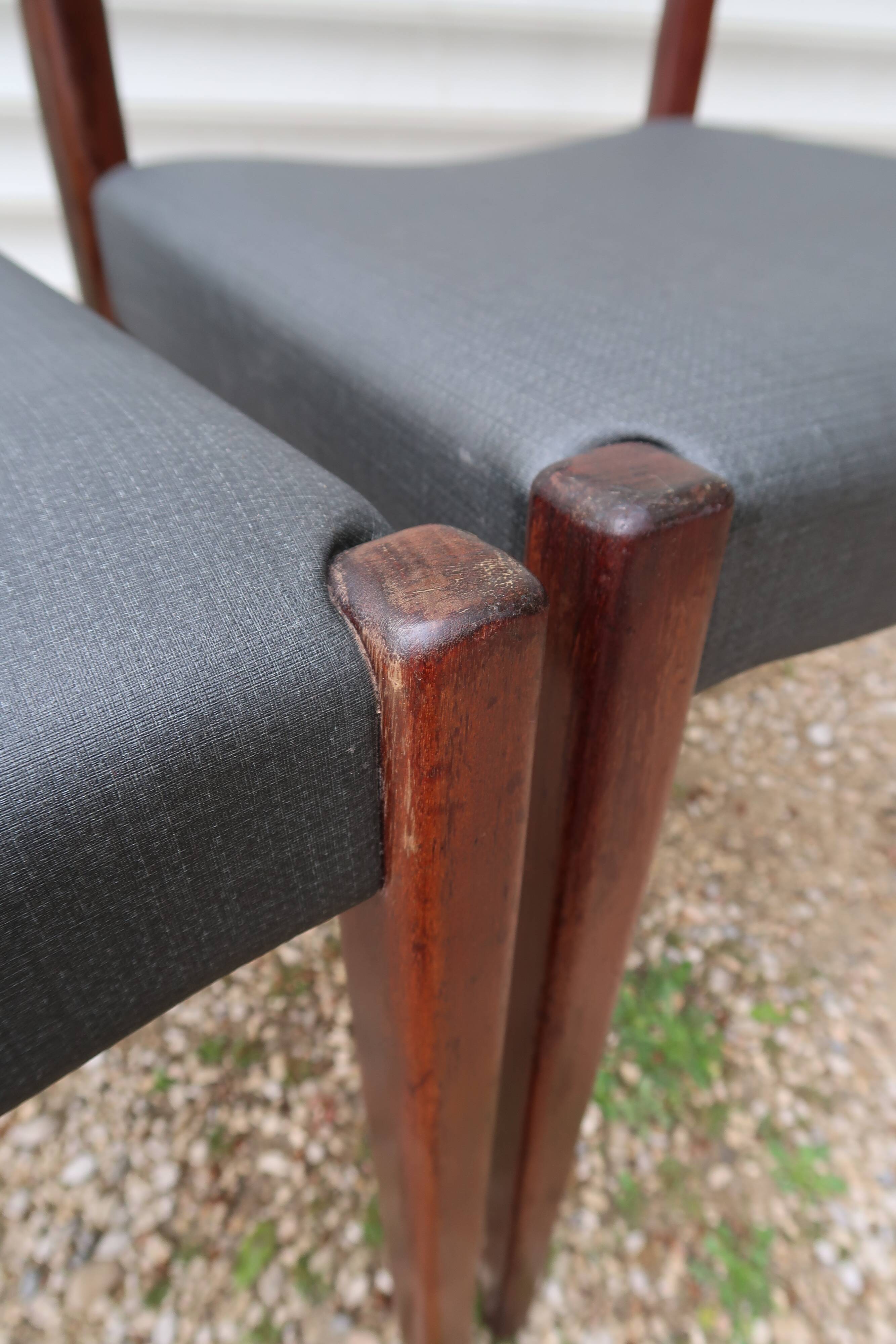 Pair of Scandinavian chairs Niels Otto Moller