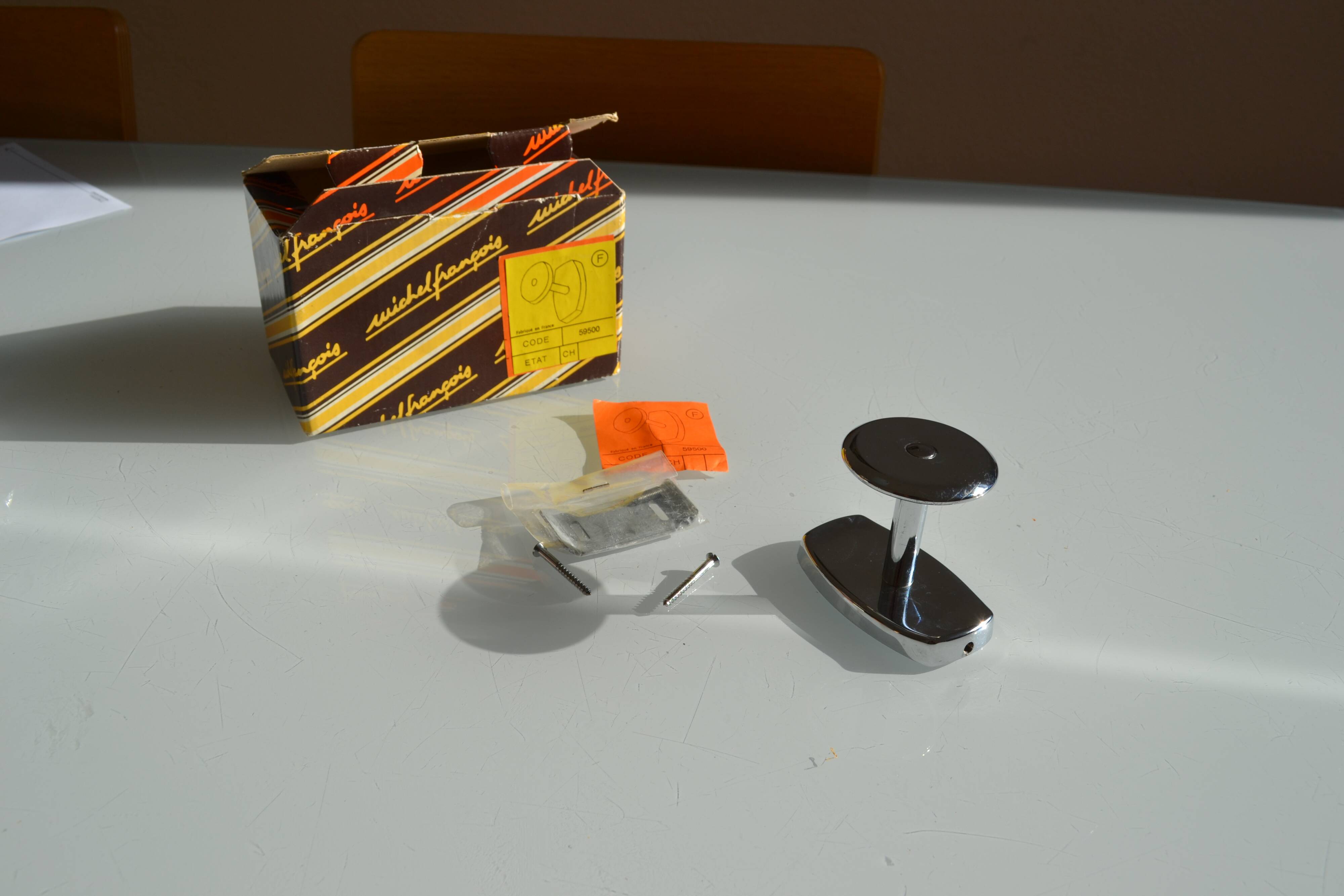 Vintage 80's chrome metal wall coat rack with 1 hook