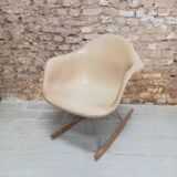 Rocking armchair RAR design Charles Eames