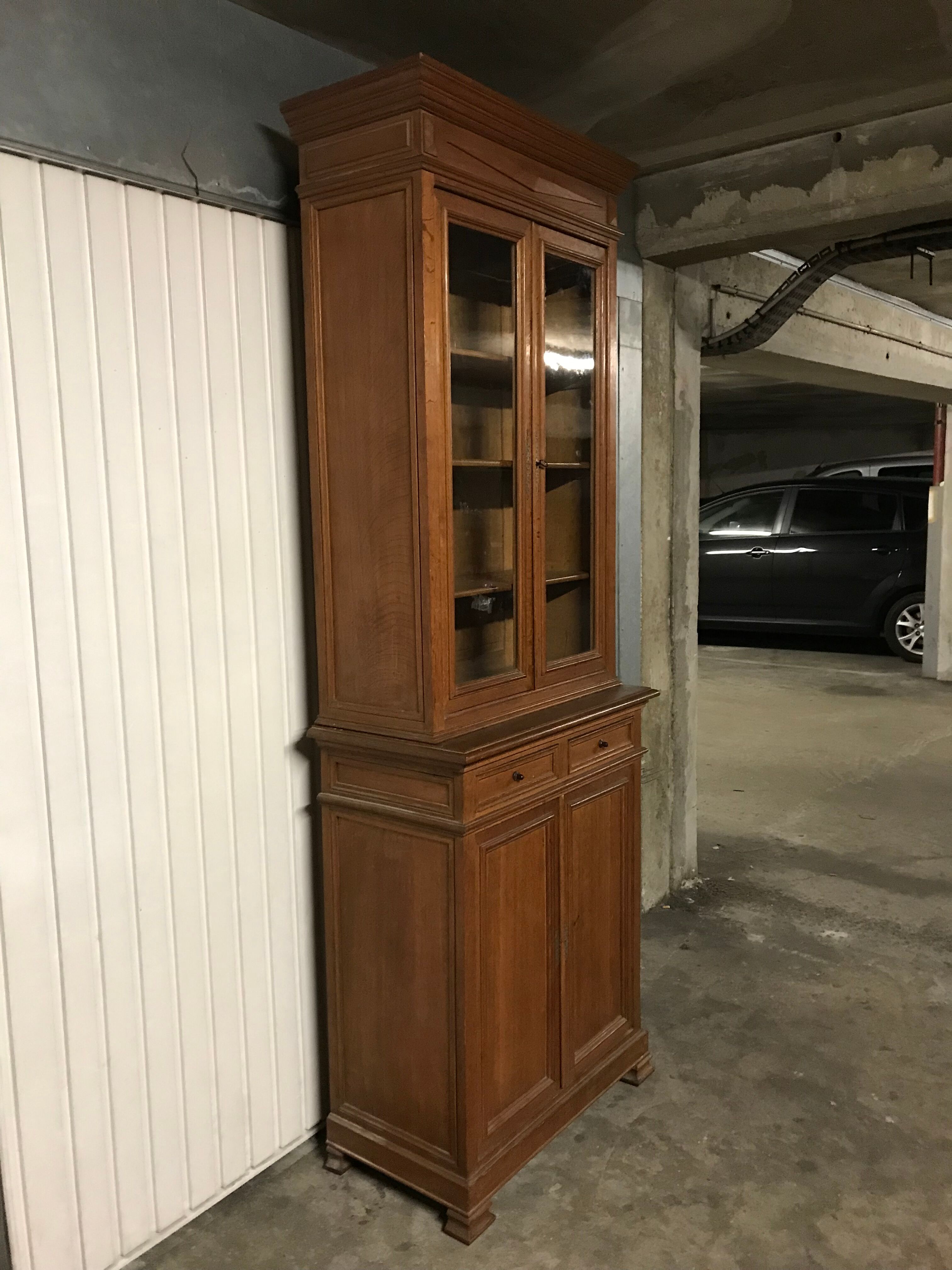 Two-body oak buffet 1900