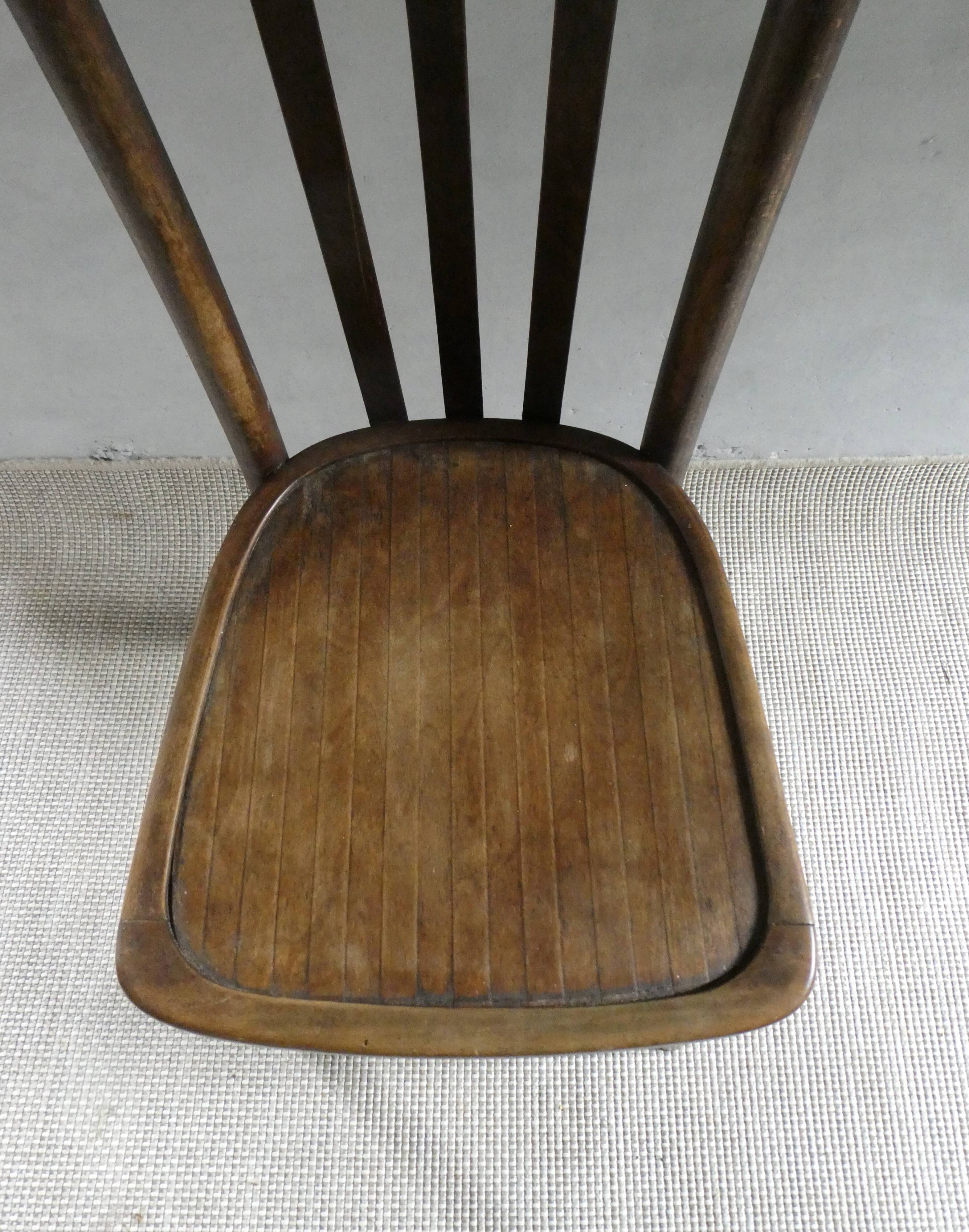 Chaise de bistrot des années 40-50