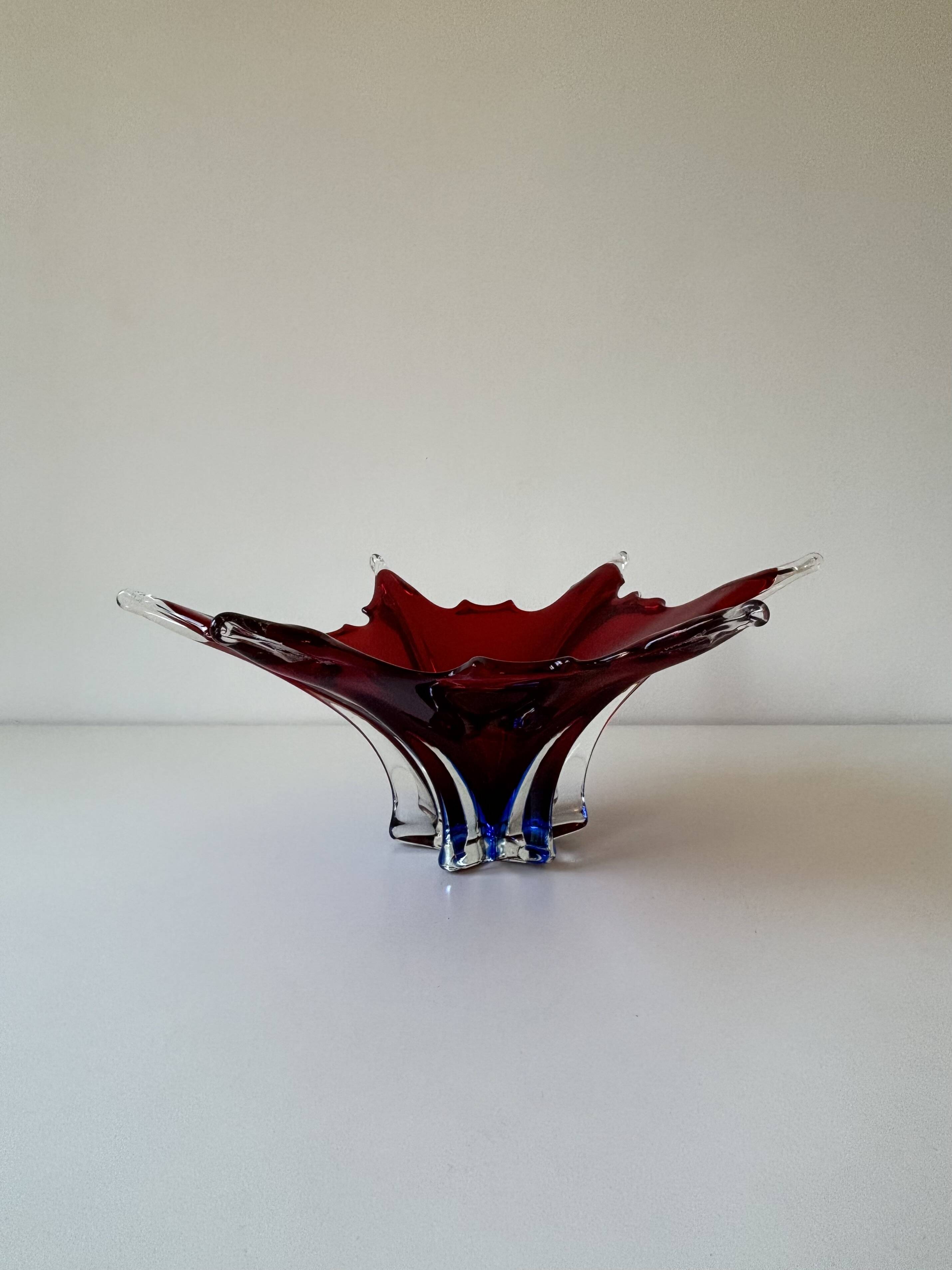 Important Murano blown glass centrepiece – Ruby red and blue