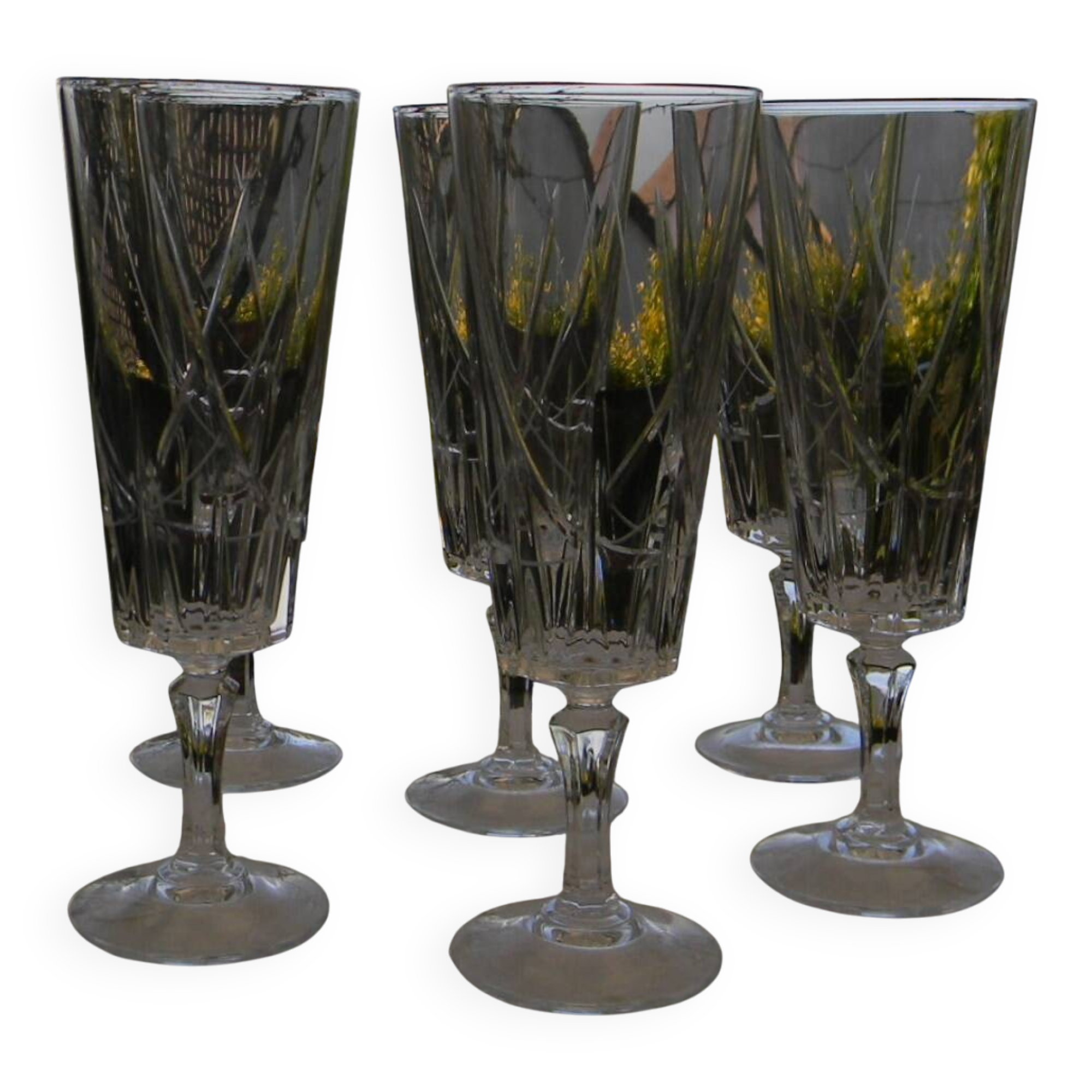 Lot de 6 flûtes à champagne en cristal.