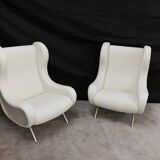Paire de fauteuils bouclette blancs