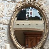 Miroir médaillon fronton noeud et roses gris et argile 98x68cm