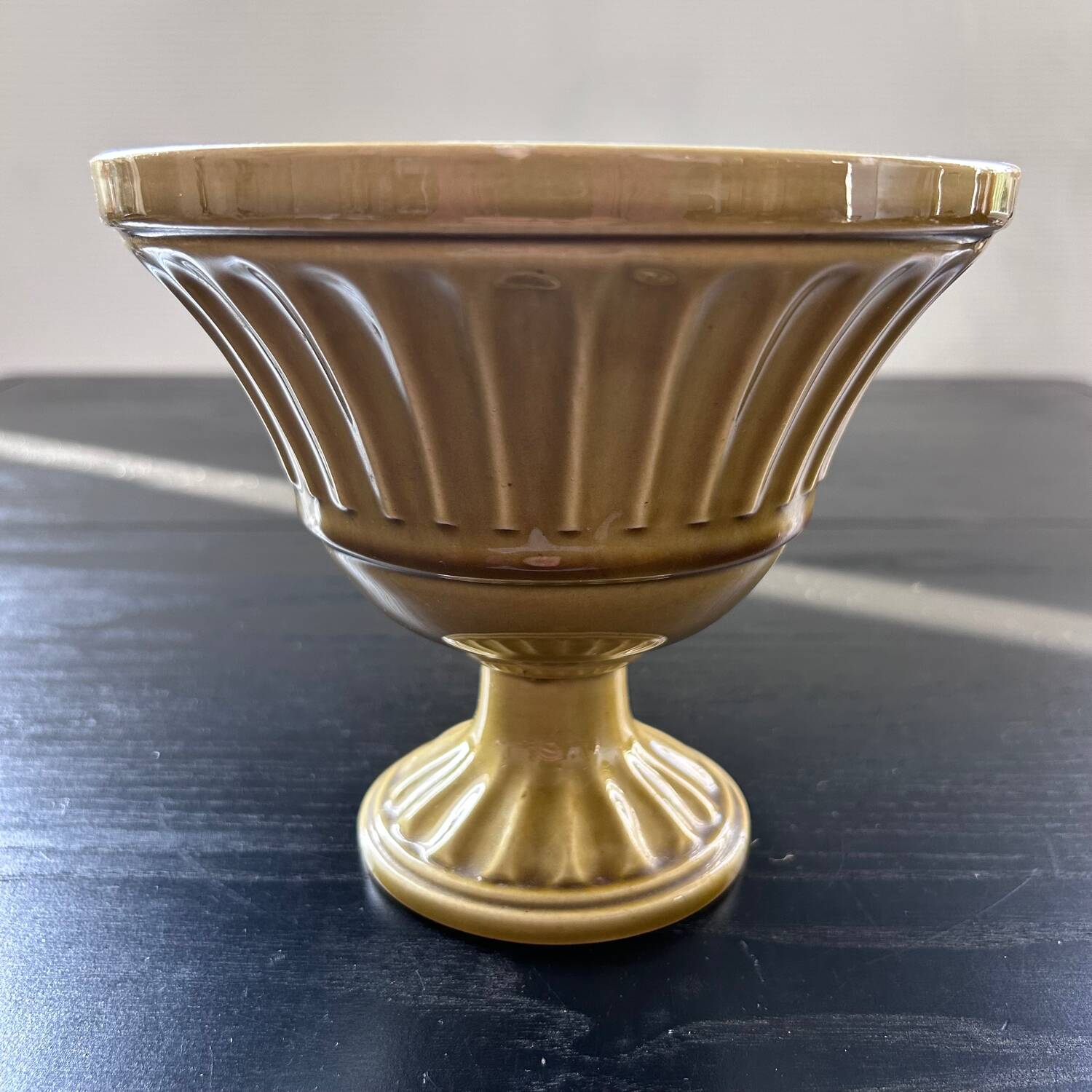Cache pot style Médicis olive