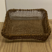 Panier de cheminée en métal rustique tissé antique, Pays-Bas vers 1900