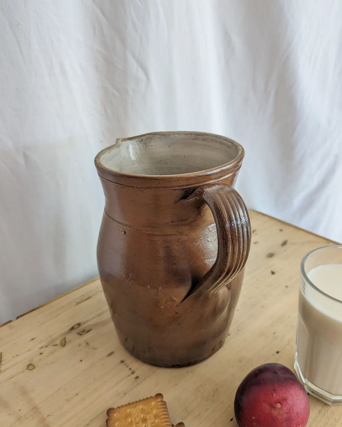 Pot à lait en terre cuite vernissée