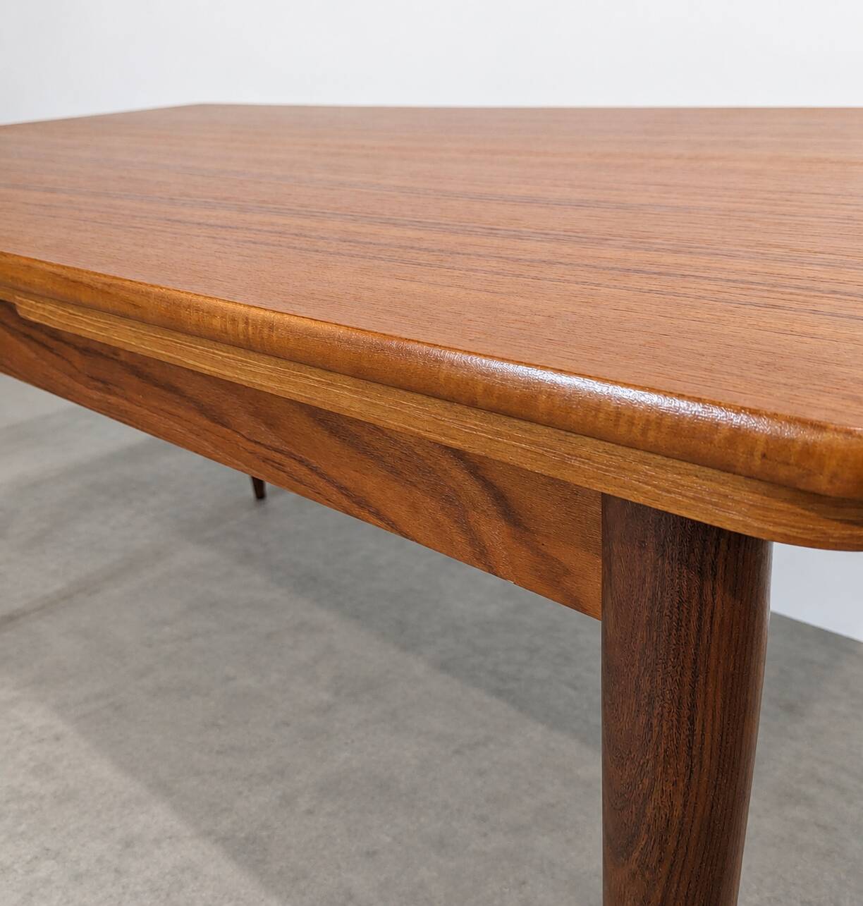 Table à manger scandinave vintage extensible en teck