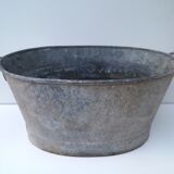 Galvanized basin / zinc