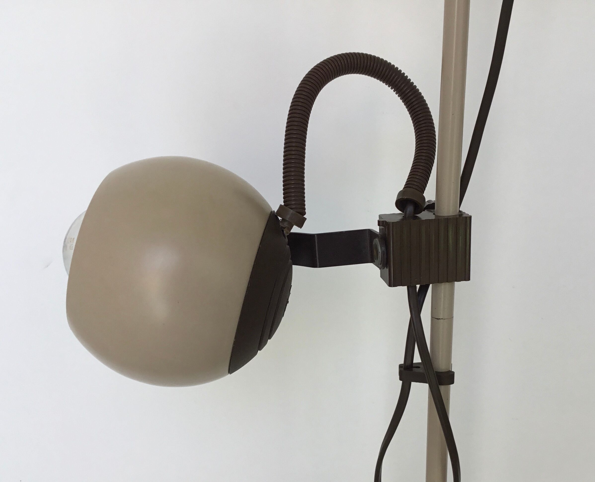 Eyeball floor lamp with 2 adjustable lights - German design 1970