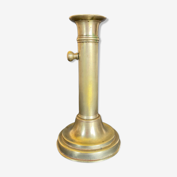 Brass pusher candle holder
