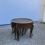 Nesting coffee table