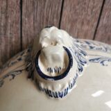 Souptureen heads of Lions Colbert Creil and Montereau