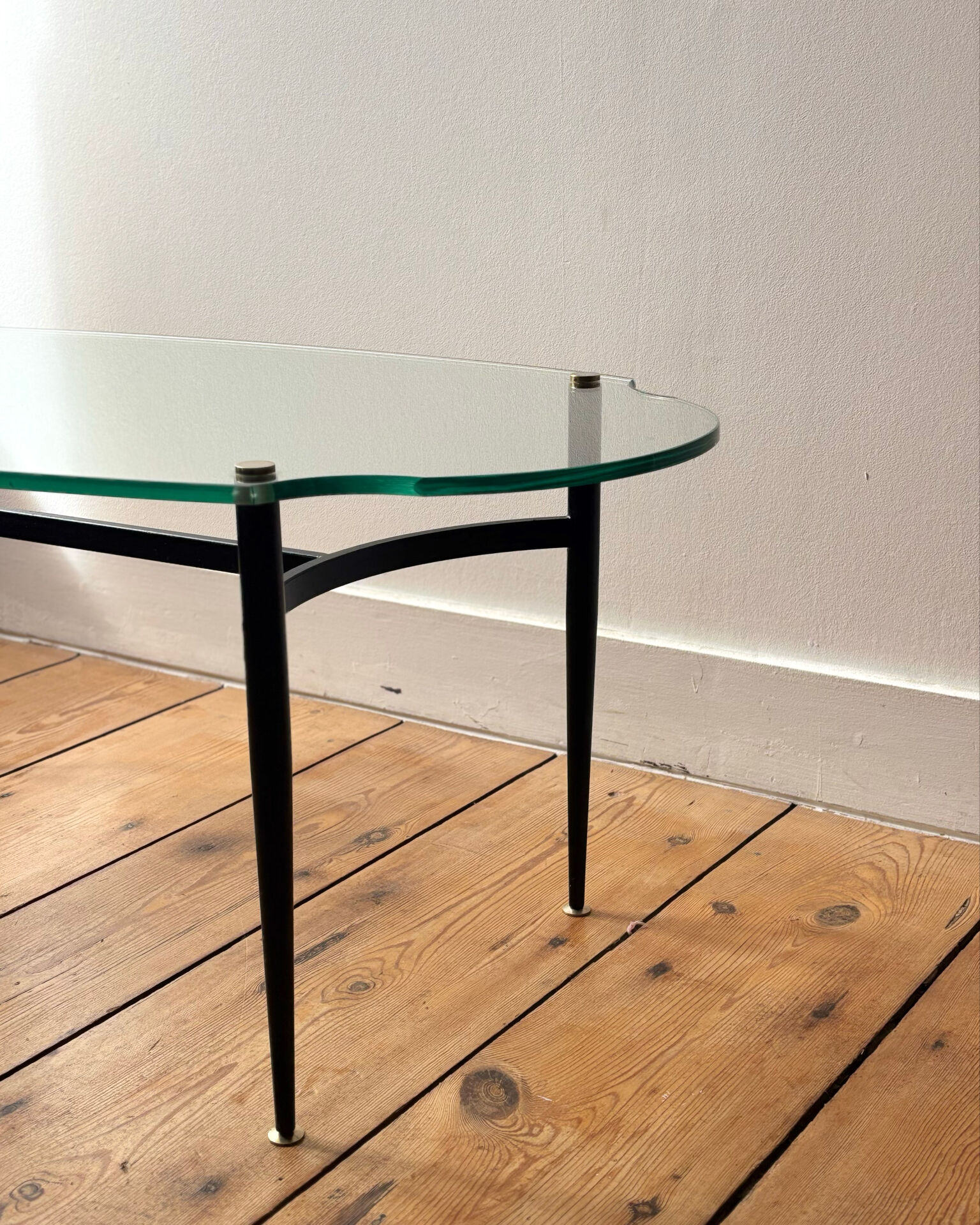 Modernist coffee table | 1950s