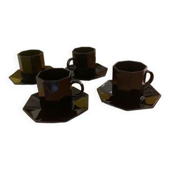 Lot de 4 tasses à café ESSO et ses assiettes