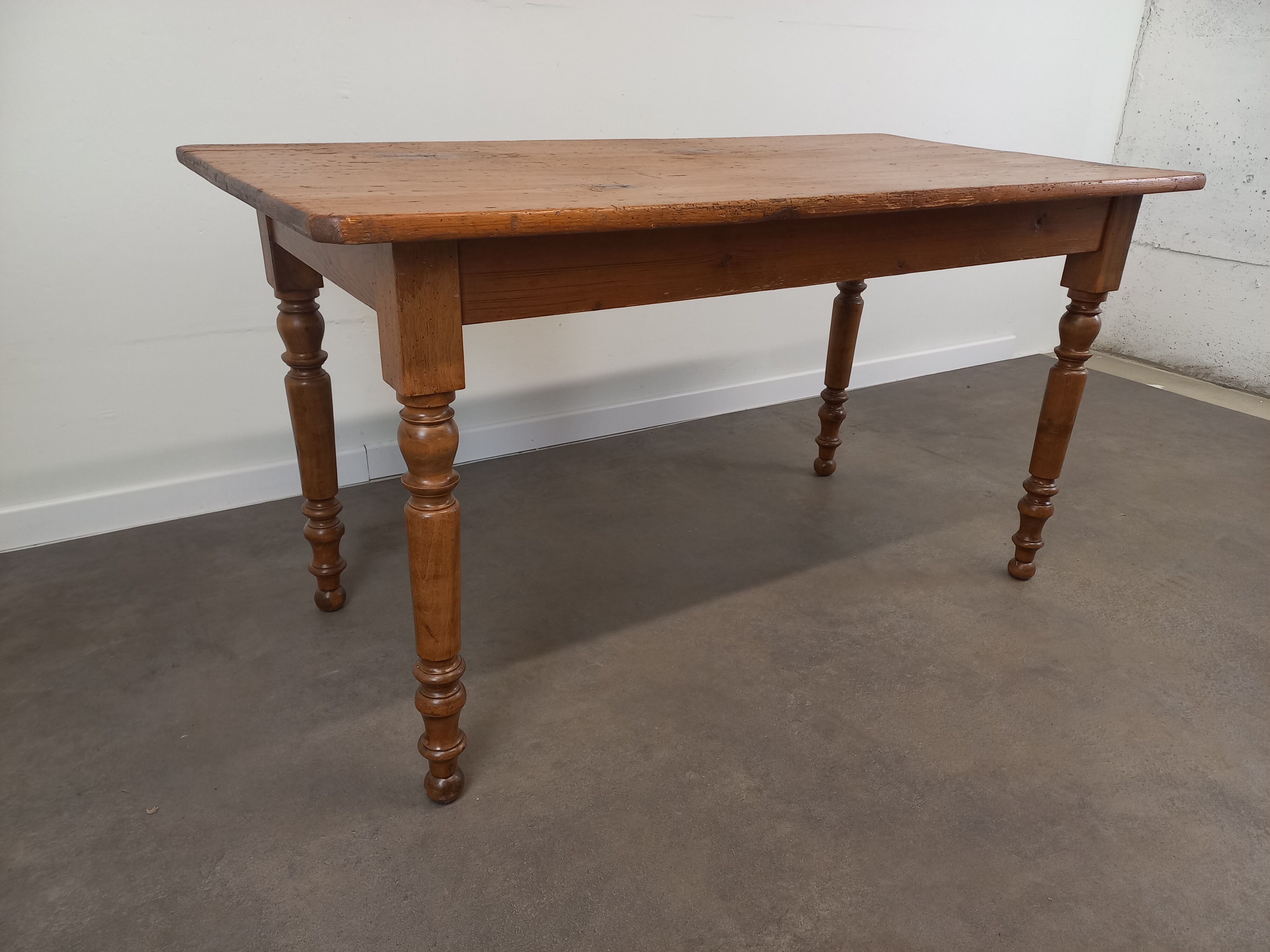 Farm table 140 cm