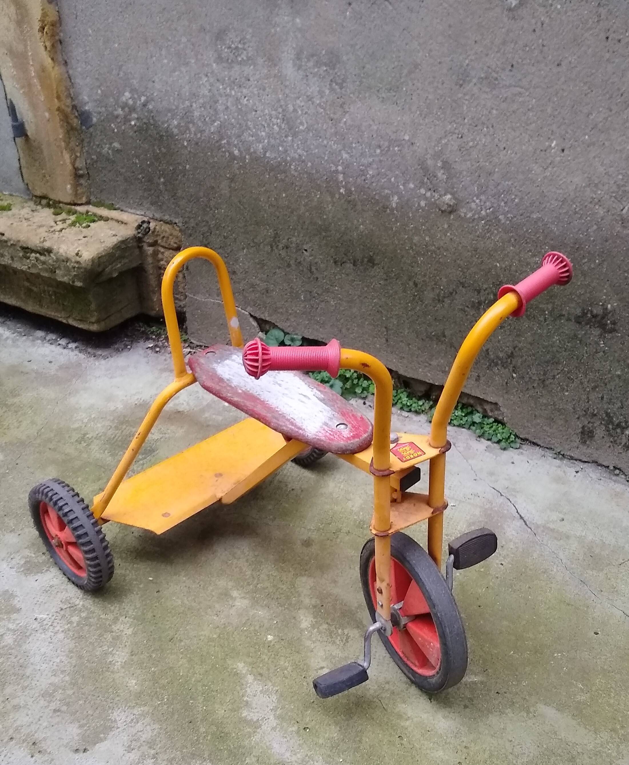 Schoolyard tricycle