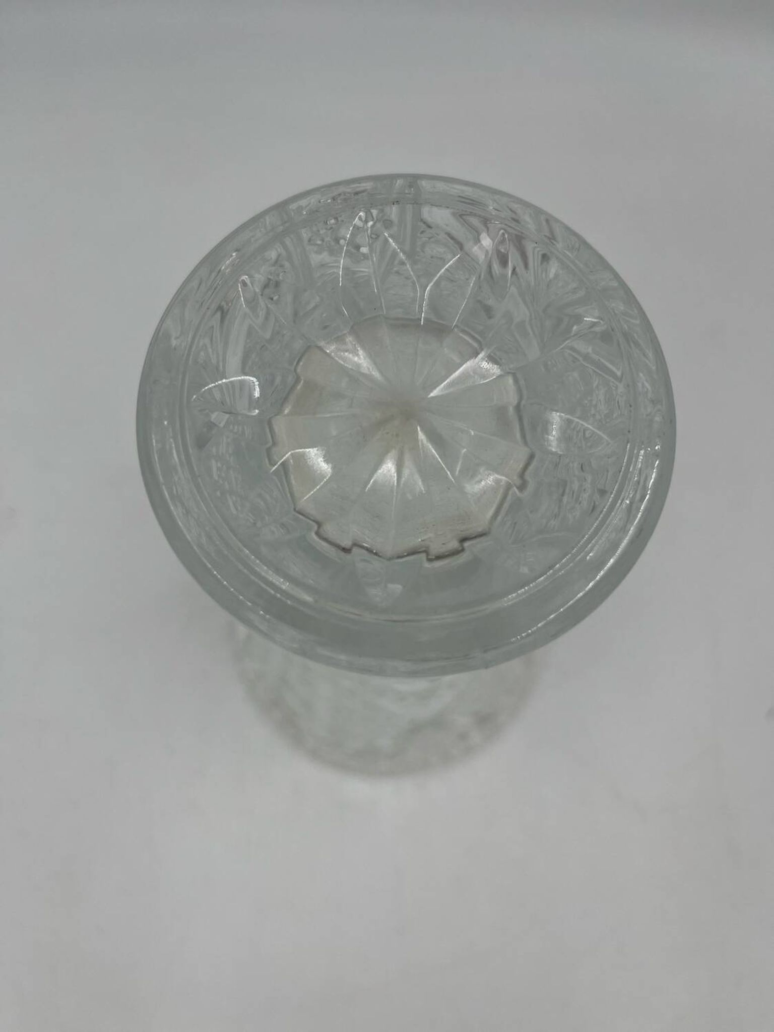Grand vase Cristal de Bohème taillé