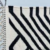 Handmade black and white traditional Moroccan kilim rug size 150x250.