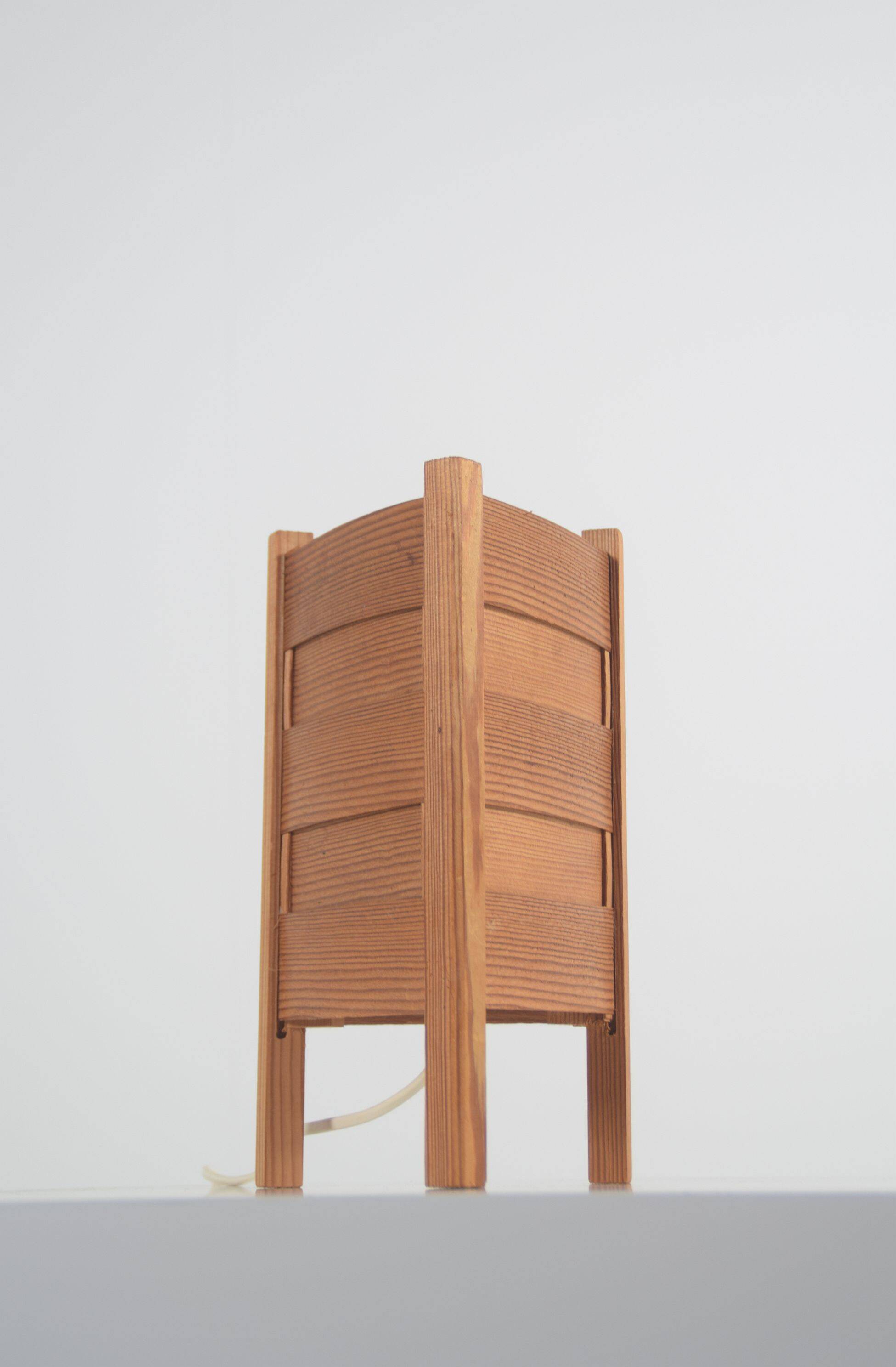 Swedish pine table lamp produced by Luleå Stjärnslöjd, 1960s
