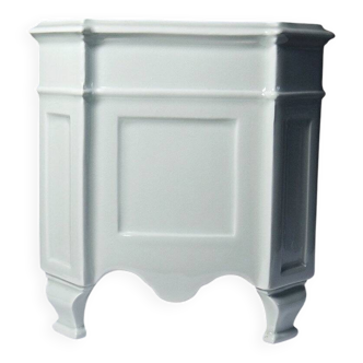 Square cache-pot with feet in Limoges porcelain, celadon, rococo style.