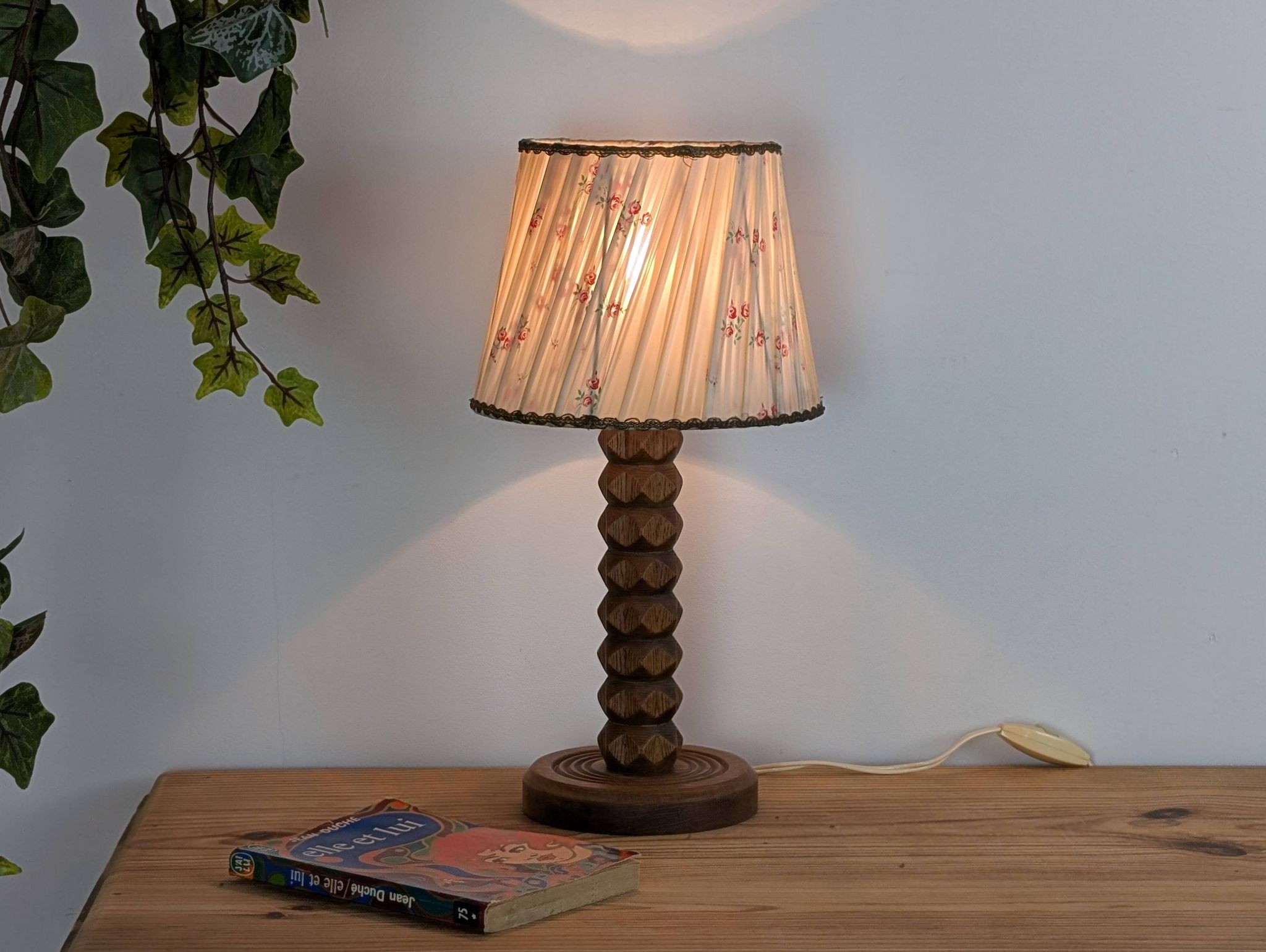 Lampe en chêne