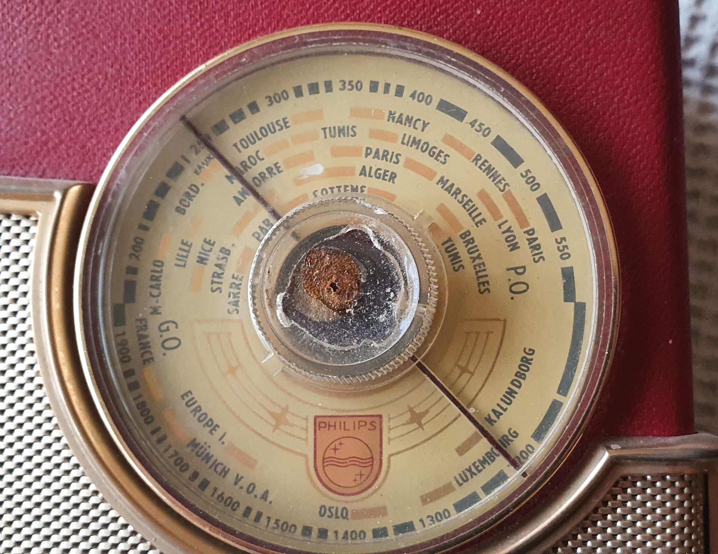 Radio station with GO/PO batteries